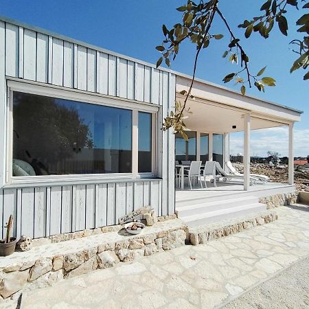 Camp Buqez 45 - Villa Artica باكوشتاني المظهر الخارجي الصورة